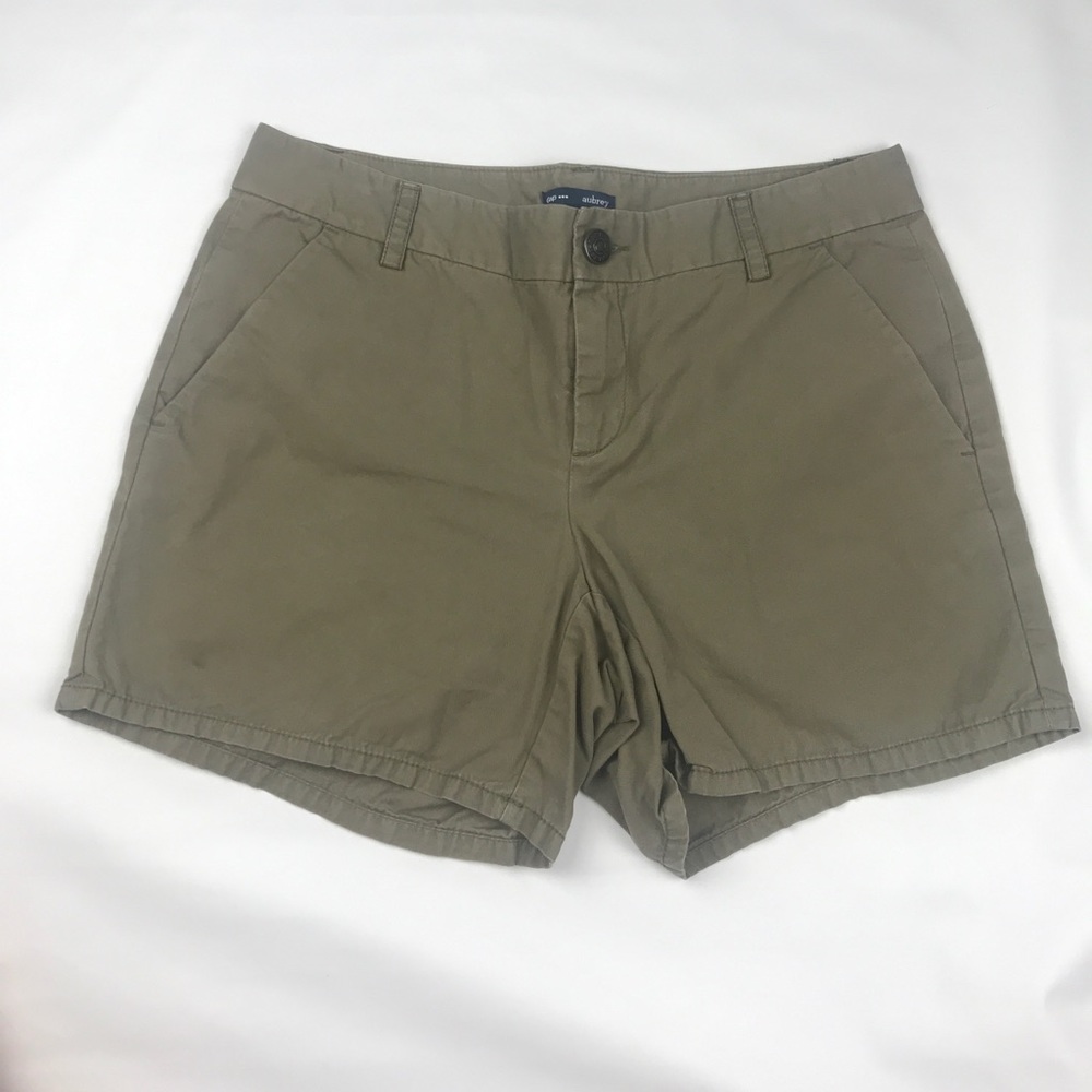 Gap Aubrey women’s olive green pocket shorts SZ/8